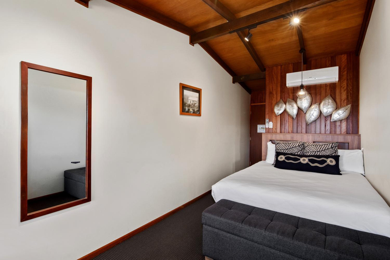 Bedroom 3, OReillys Rainforest Retreat, Tamborine Mountain