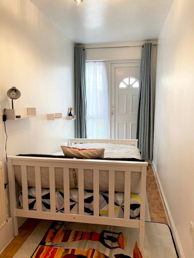 Bedroom 3, Crescent 2 beds Apartment, London