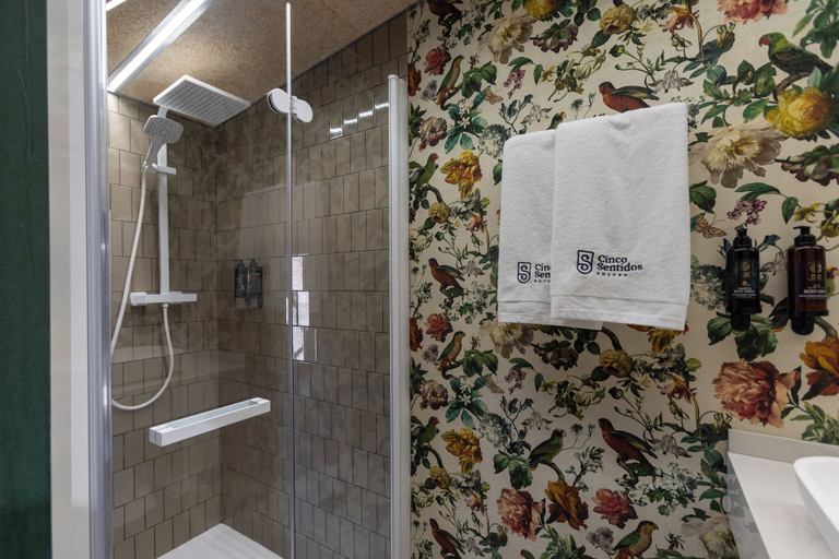 Bathroom 5, 5 Sentidos - Suites de Lujo, Navarra