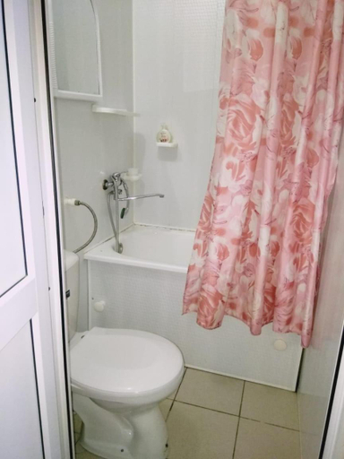 Bathroom, Kedr Hotel, Izobil'nenskiy rayon