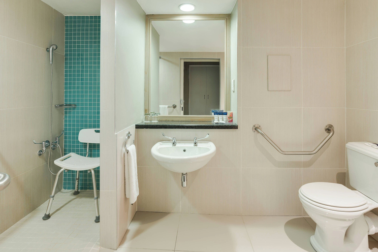Bathroom 4, Protea Hotel by Marriott Karridene Beach, eThekwini