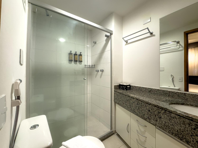 Bathroom 5, Suite Patio Paulista 1404, São Paulo