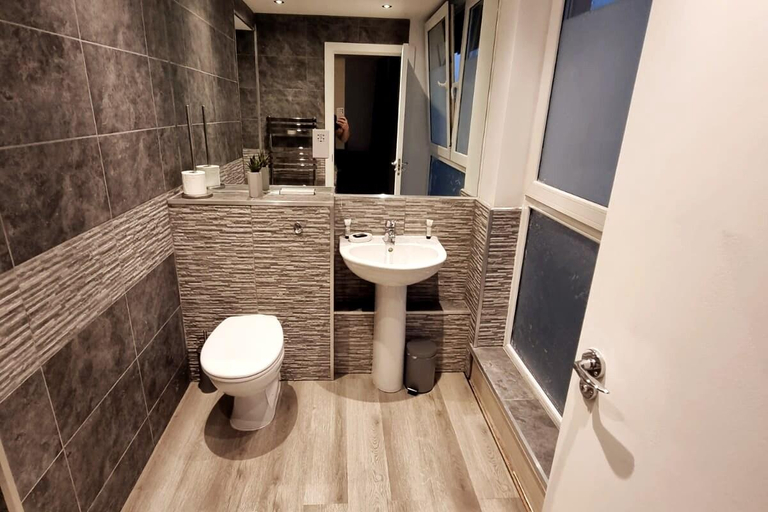 Bathroom 3, Wandsworth Park ~ London, London