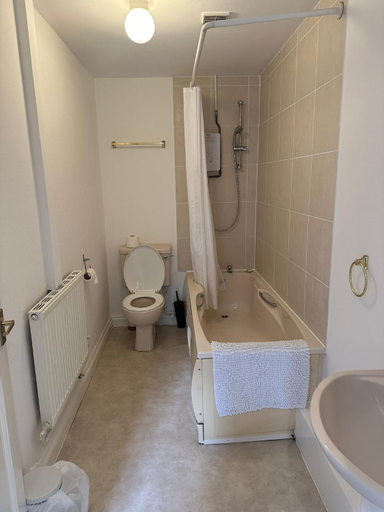 Bathroom 3, The Royal Oak Bed and Breakfast, Worcestershire