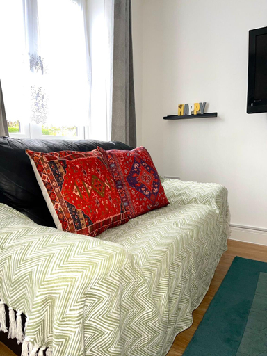 Bedroom 2, Crescent 1 bed Apartment, London