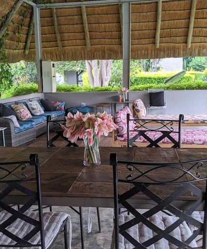 Food & Drinks, Sunbirds Hotel Cottage, Chobe