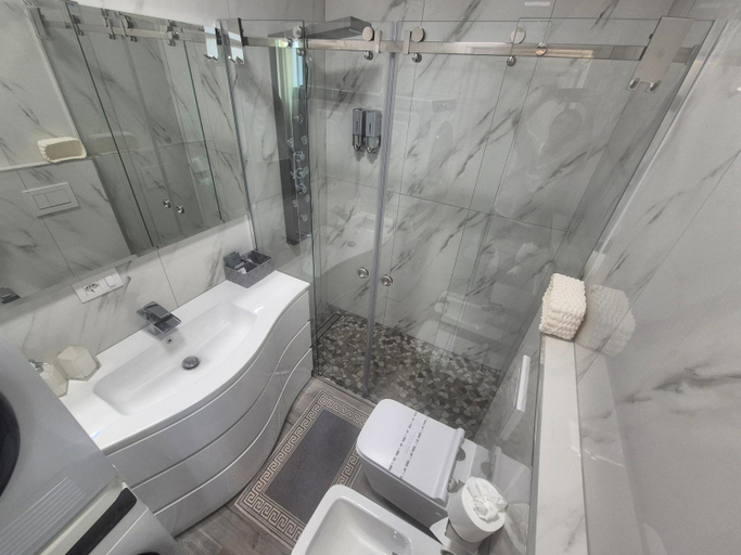 Others 5, B&B Luxury House Rho, Milano