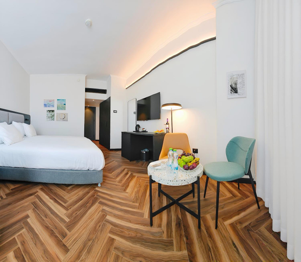 Bedroom 2, Shalom Hotel Jerusalem