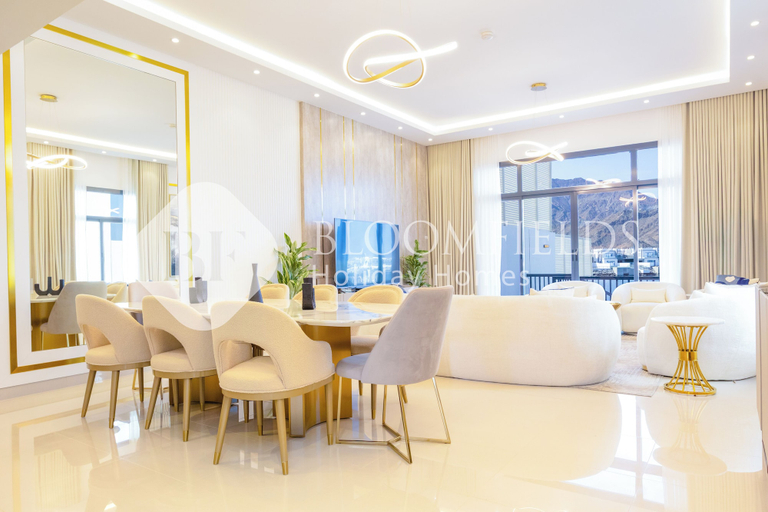 Others 4, Bloomfields 4PluseMaid Royal Dana Villas