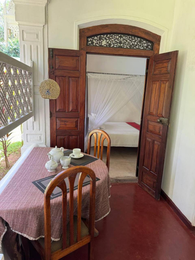 Bedroom 2, Grand Villa, Hikkaduwa