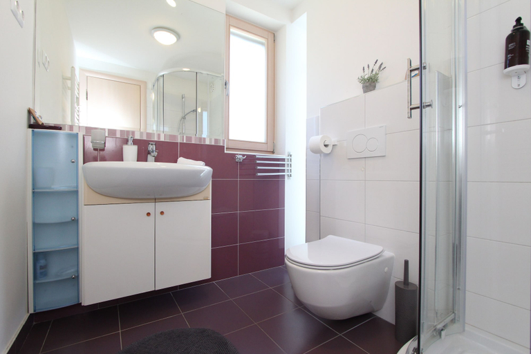 Bathroom 3, Apartments Makado, Rovinj