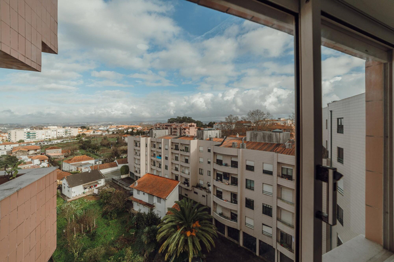 Room 4, Gaia Terrace With Elevator by Vacationy, Vila Nova de Gaia