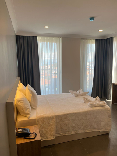 Bedroom 2, Ege Vadi Otel, Ayvalık