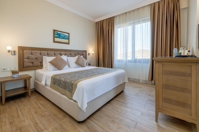 Bedroom 3, Cinarli Kasri Hotel, Gökçeada