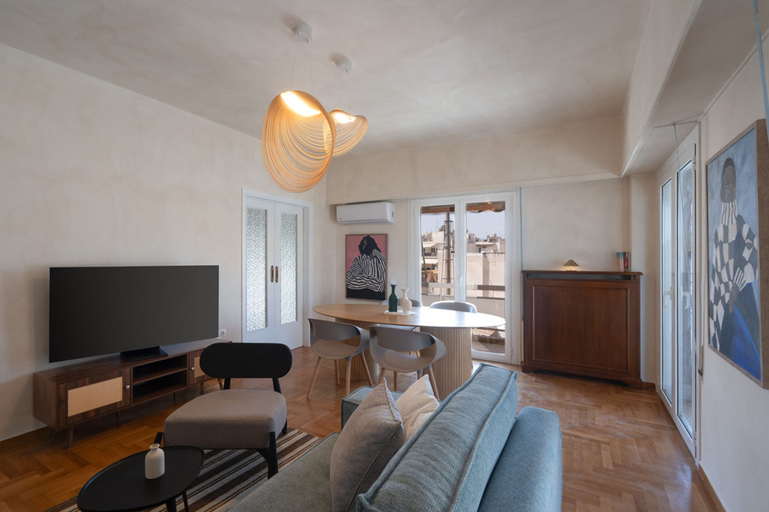 Room 5, LIV - Artistic Rooftop Apartment in Pagrati, Attica