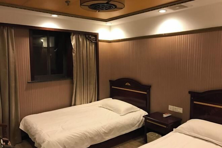Bedroom 3, Chayue Hotel, Shanghai