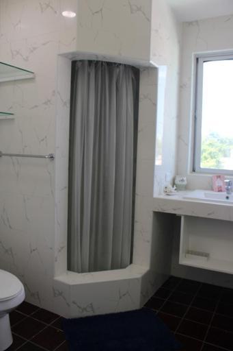 Bathroom 5, Hotel Neptuno Refugio, Boca Chica
