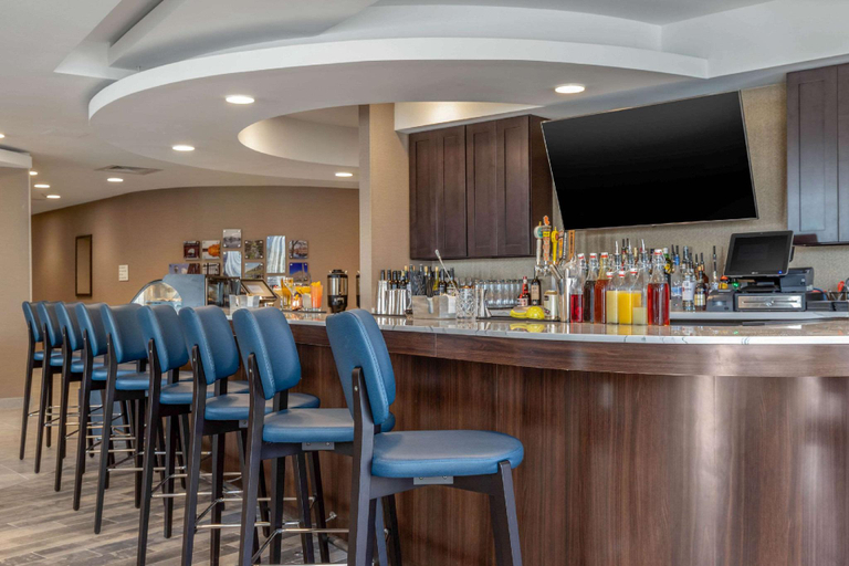 Food & Drinks 3, Cambria Hotel West Orange, Essex