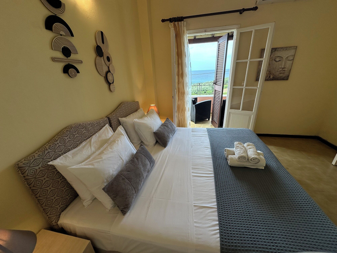Bedroom 3, Nikos Apartments, Ionian Islands