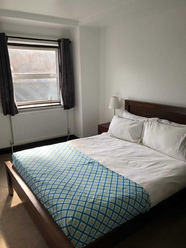Bedroom 2, London Stockwell Station Apartment, London
