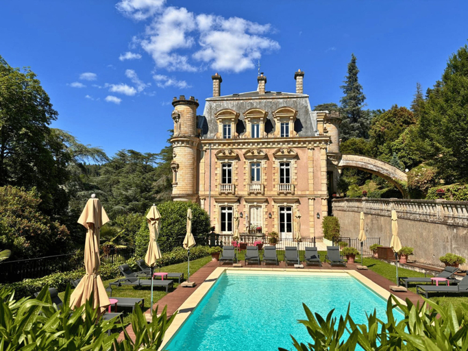 Exterior & Views 1, Château Clément, Ardèche