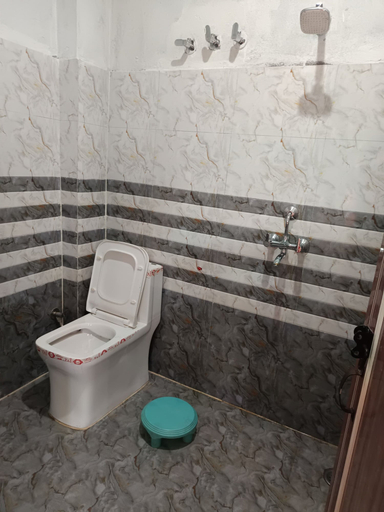 Bathroom 3, Hotel Lord Shiva, Uttarkashi