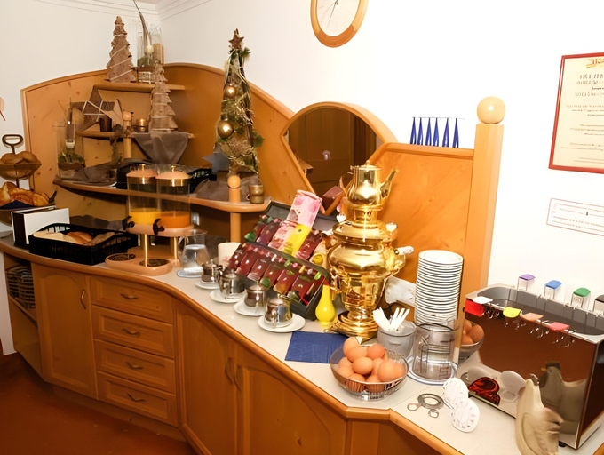 Others 3, Hotel Garni Bellevue, Landeck