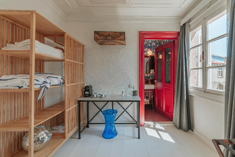 Bedroom 3, Gumruk Otel Urla, Urla