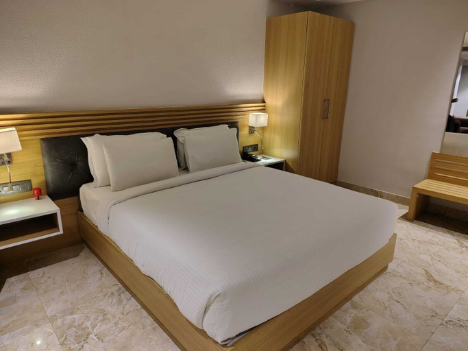 Bedroom 3, Luxus Inn Hotel, Dhanbad