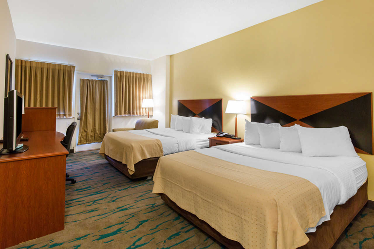 Bedroom 3, Gateway Hotel & Suites, Ascend Hotel Collection, Worcester