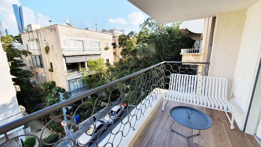 Others 5, Design 2 Bdr Apartment - Habima TL60
