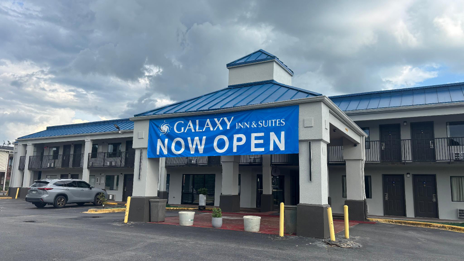 Exterior & Views 1, Galaxy Inn & Suites, Pulaski