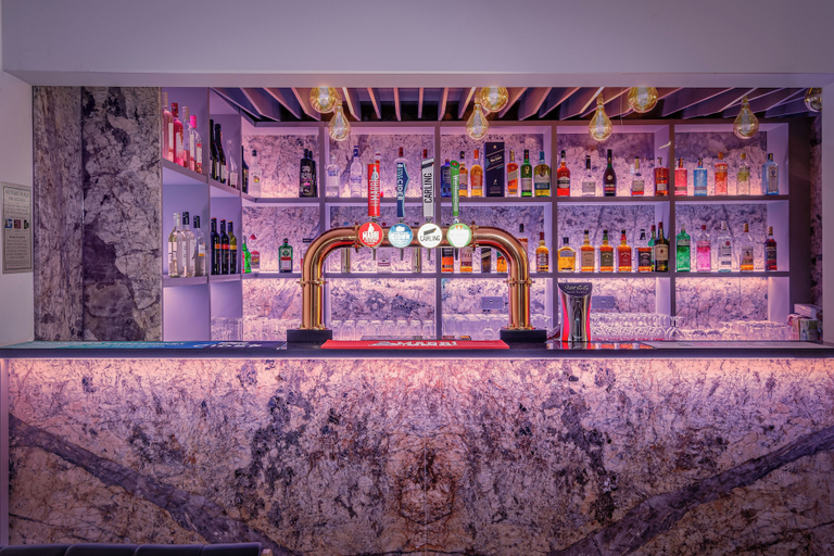 Food & Drinks 5, Empire Inn, Blackpool