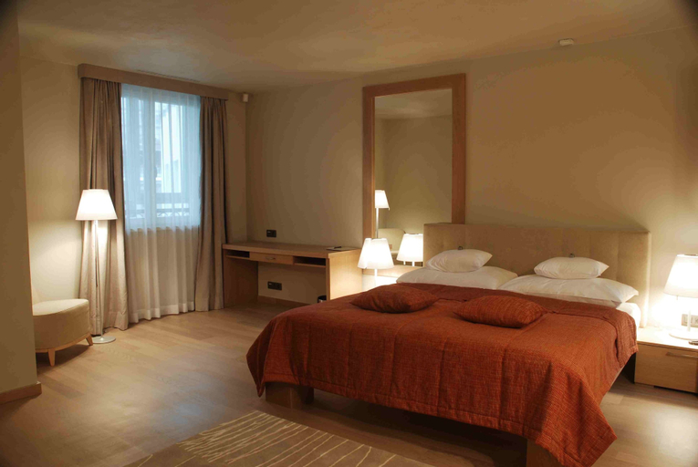 Bedroom 2, Roset Hotel & Residence, Bratislava I
