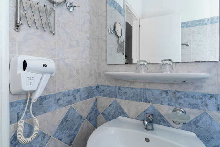 Bathroom 4, Paros Inn Seafront by GHH, South Aegean
