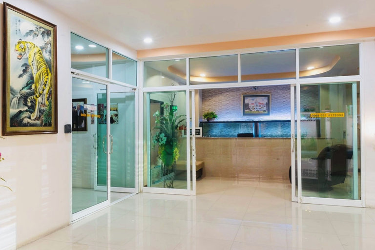 Others 4, Ree Riverside hotel, Thon Buri