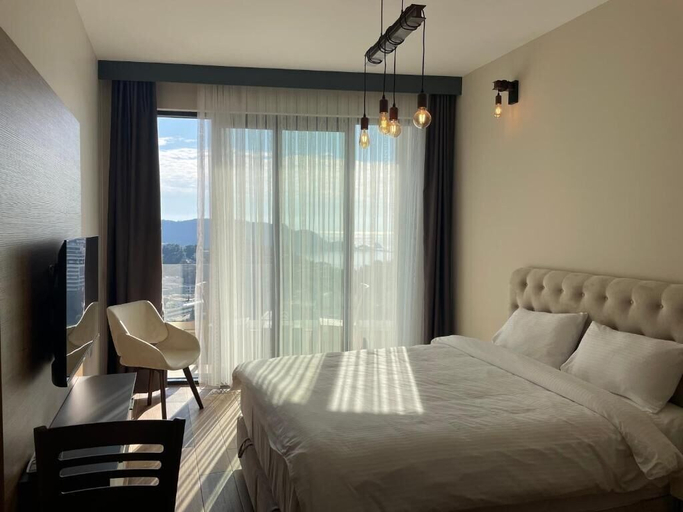 Others 4, Boreti Residence