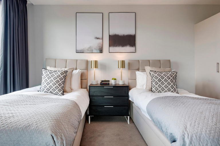 Bedroom 2, Camden Lock by condokeeper, London
