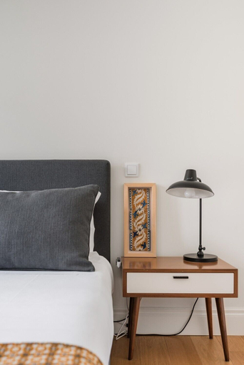 Bedroom 3, Lis001 · Mid-century Inspired Apartment w/ River Views, Lisbon