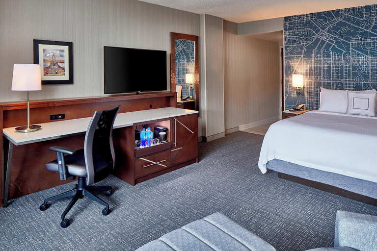 Bedroom 3, Courtyard Portland Downtown/Convention Center, Multnomah