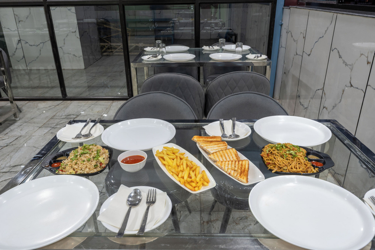 Food & Drinks 4, Hotel Purple Dot Haridwar, Dehradun