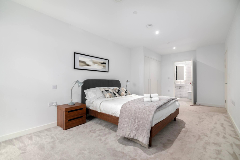 Bedroom 3, Luxurious Riverside Apartment in Central London, London