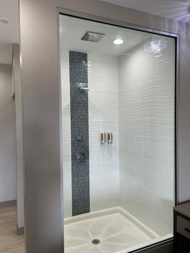 Bathroom 3, Express Inn - Richey, Houston