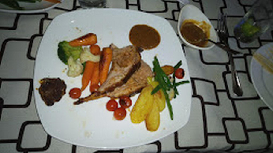 Food & Drinks 5, Quo Vadis Hotel, AbujaMun