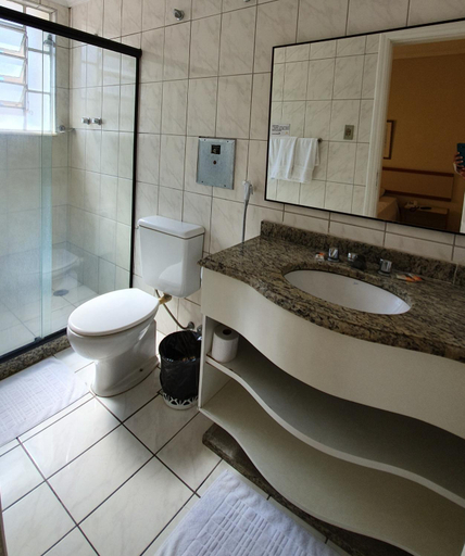 Bathroom 4, Hotel Solaris, São Lourenço