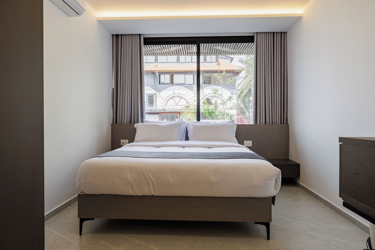 Bedroom 4, Middle Beach Hotel, Kasrouane