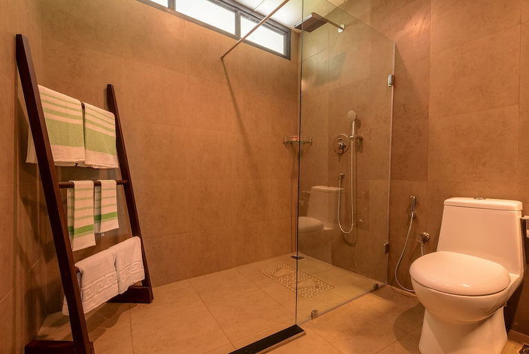 Bathroom 4, Wayanad Wild Rainforest lodge by CGH Earth, Wayanad