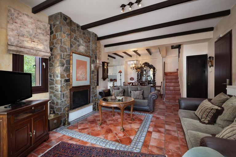Others 3, Ostra Menalon Luxury Suites, Peloponnese