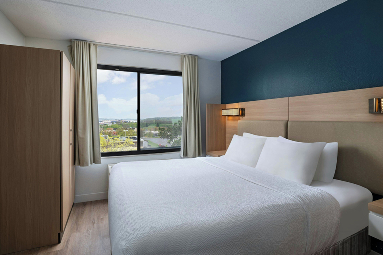 Bedroom 2, SpringHill Suites by Marriott Pittsburgh Washington, Washington