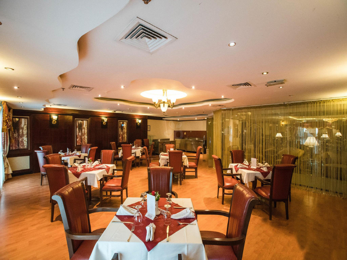 Food & Drinks 5, Landmark Plaza Hotel, Dubai